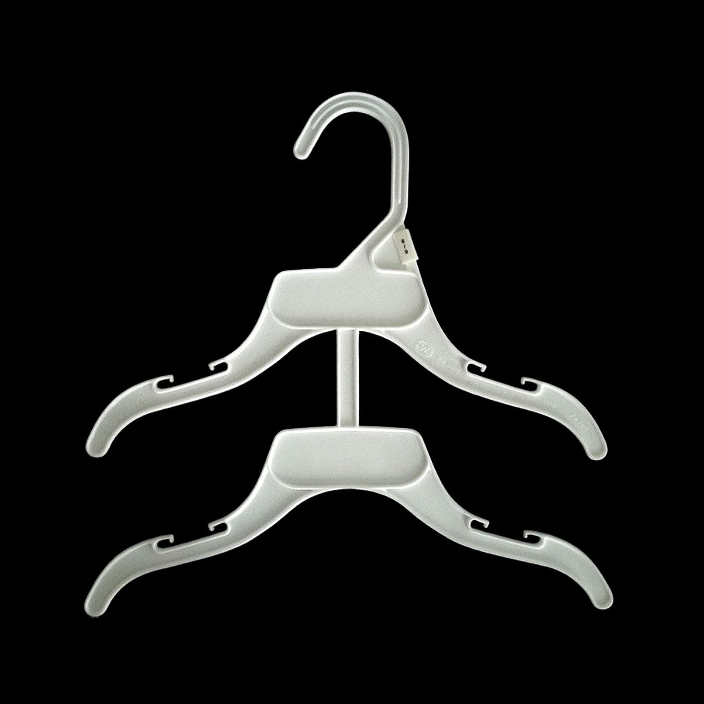 Chinese Factory Directly Selling Multi-Layers Plastic Hangers Plastic Coat Hanger