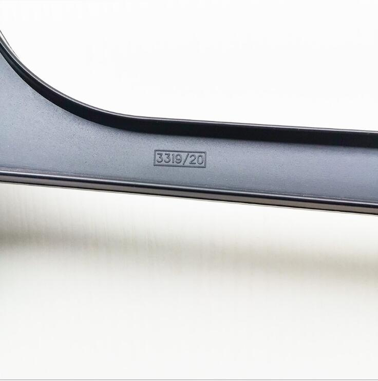 Factory Directly Selling Adult Black Suit Hanger Clothes Top Hanger for Display