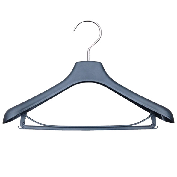 Wide Shoulders Black Plastic Flocked Coat Hangers Plastic Suit Hangers with Bar for Clothing Store